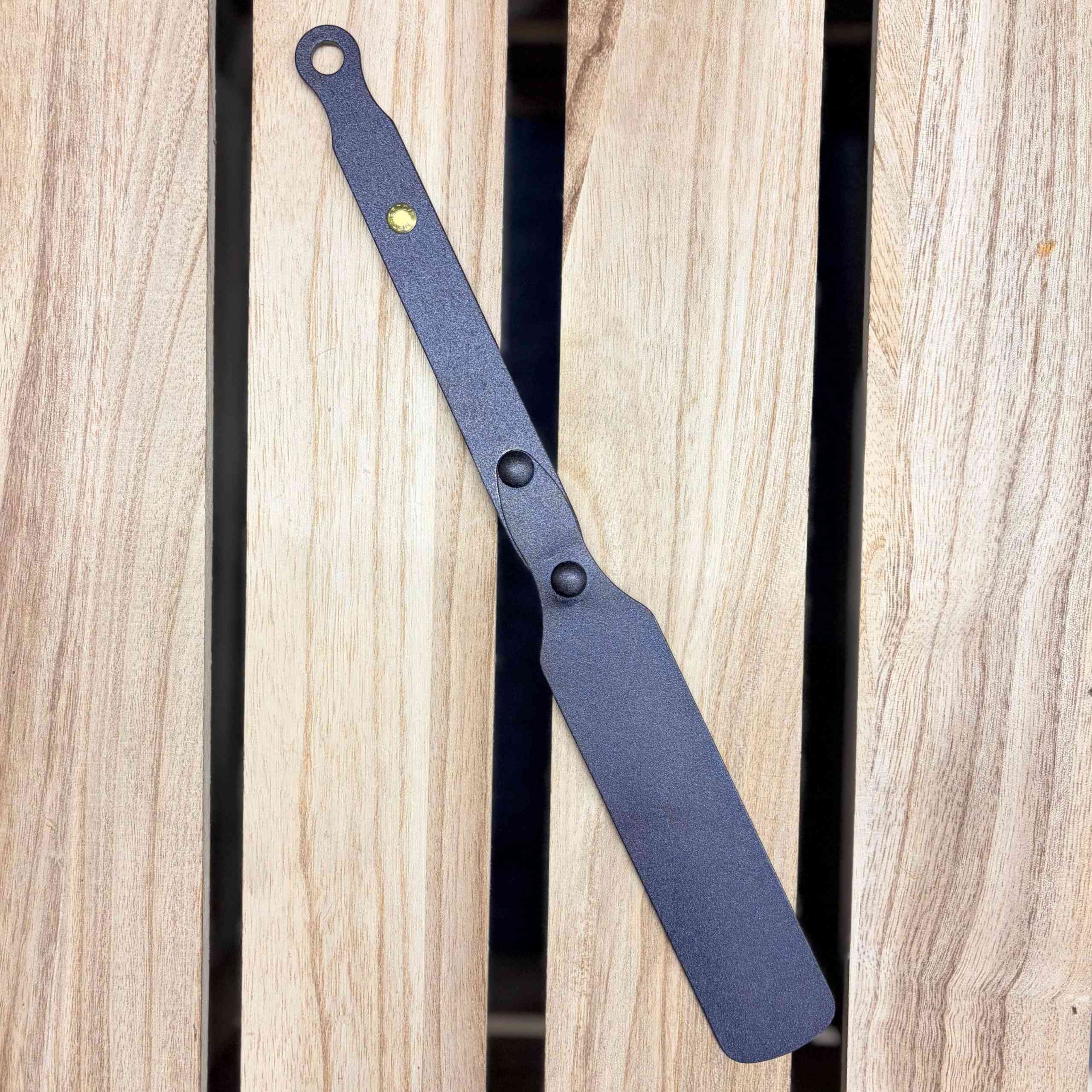 netherton-foundry-black-iron-palette-slice